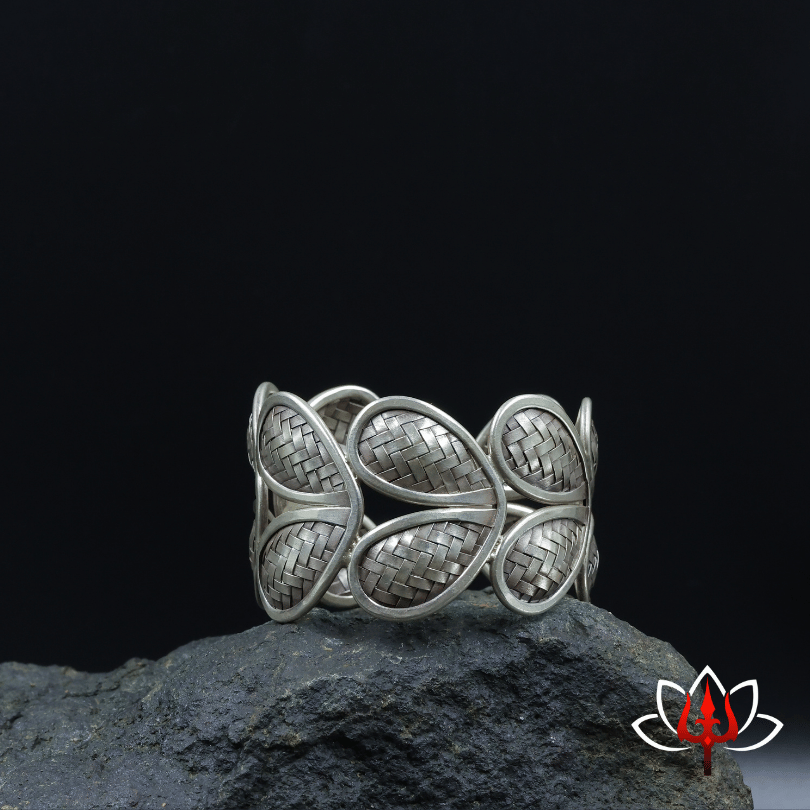 Elegant Woven Leaf Silver Bracelet – Trishul Silvers