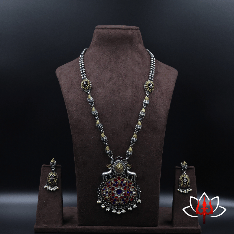 Elegant Silver Haaram with Deer Motifs & Earrings