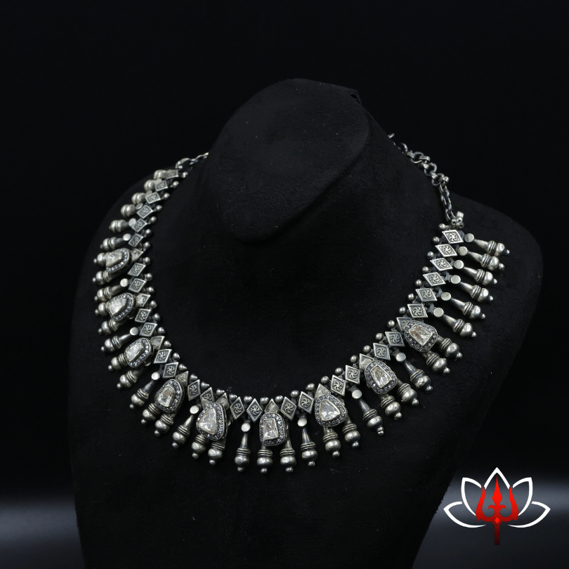 Regal Silver Necklace