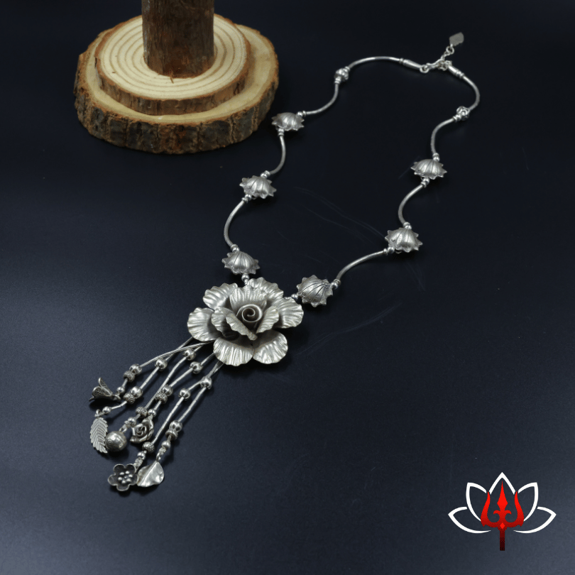 Elegant Floral Sterling Silver Necklace – Trishul Silvers