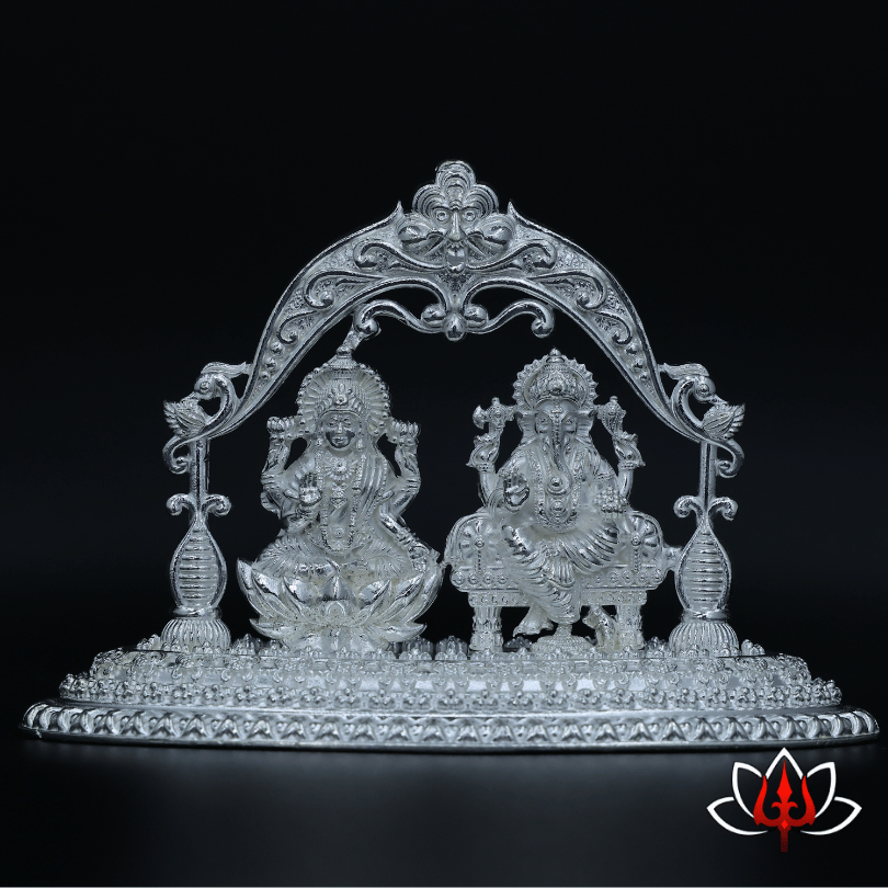 Exquisite Silver Ganesha Idol – The Harbinger of Prosperity & Wisdom