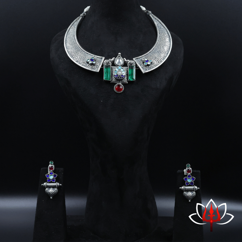 Regal Silver Necklace with Earrings
