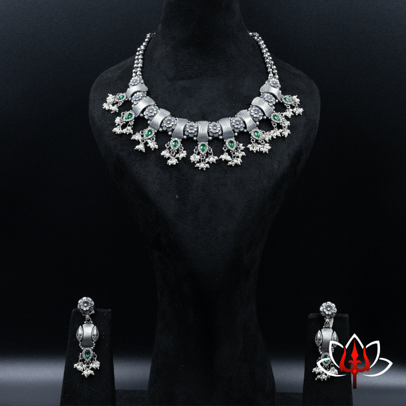 Exquisite Silver Necklace Set with Green stone Accents
