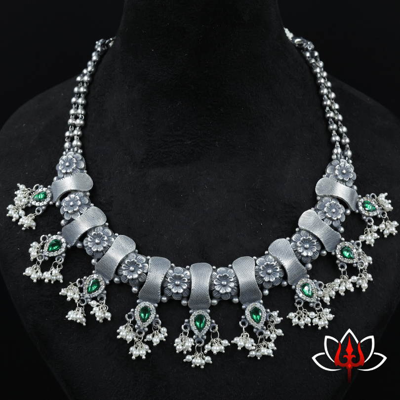 Exquisite Silver Necklace Set with Green stone Accents
