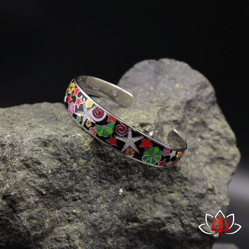 silver enamel painted bracelet/kada