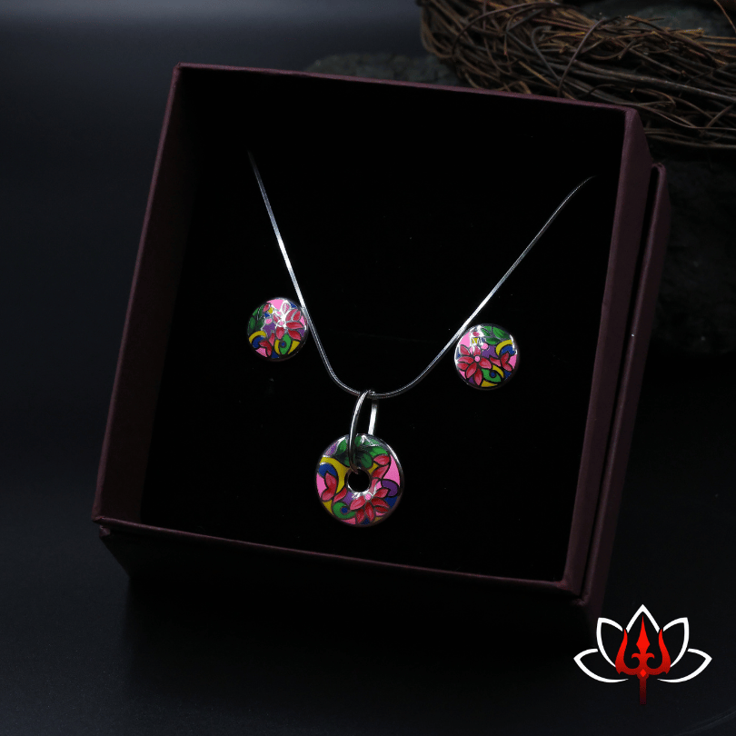 Exquisite Enamel-Painted Pendant Set with Earrings