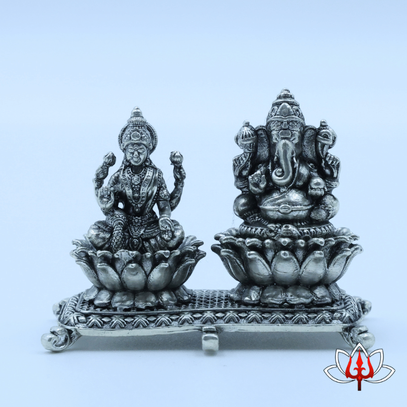 Pure Silver Lakshmi Ganesh Idol – A Symbol of Prosperity & Wisdom