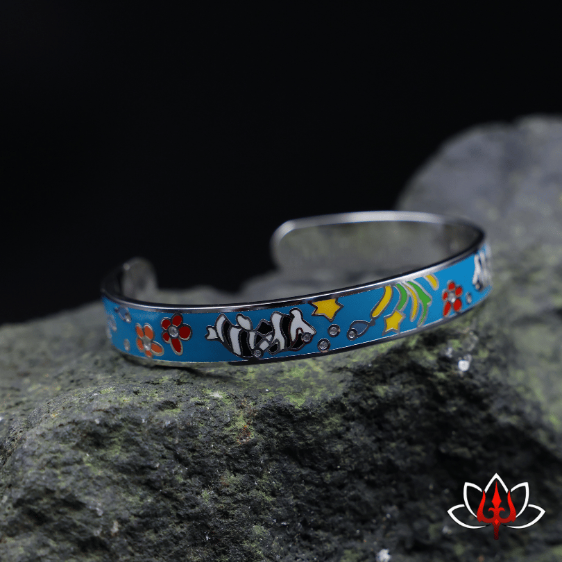 silver enamel painted bracelet/kada