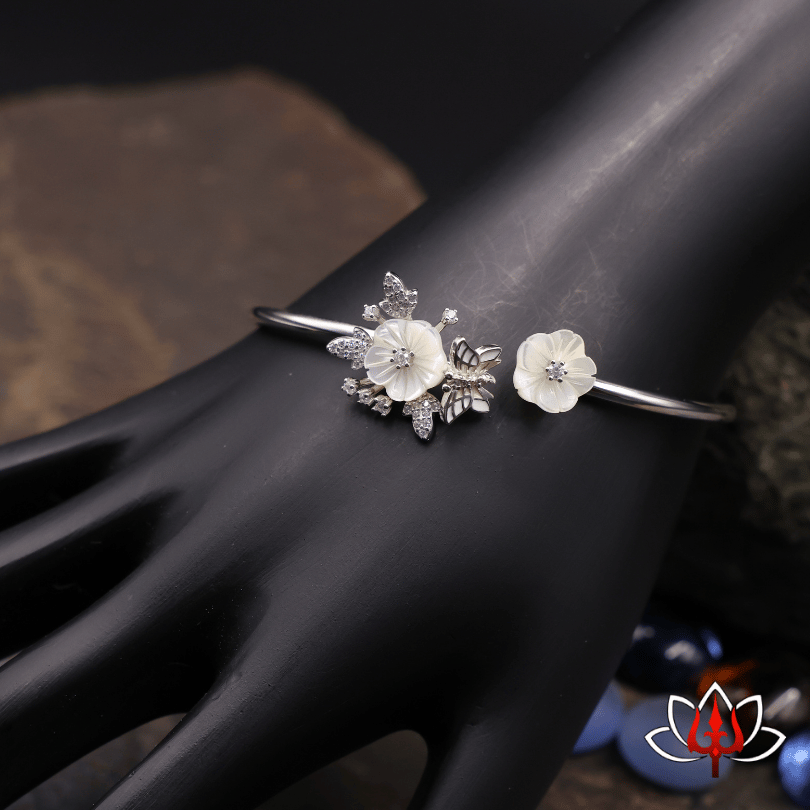 floral silver kada